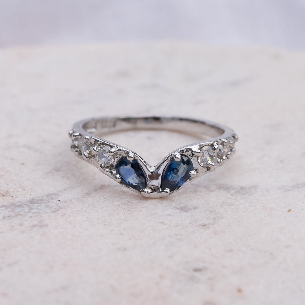 14ct white gold, Australian sapphires and natural diamonds.