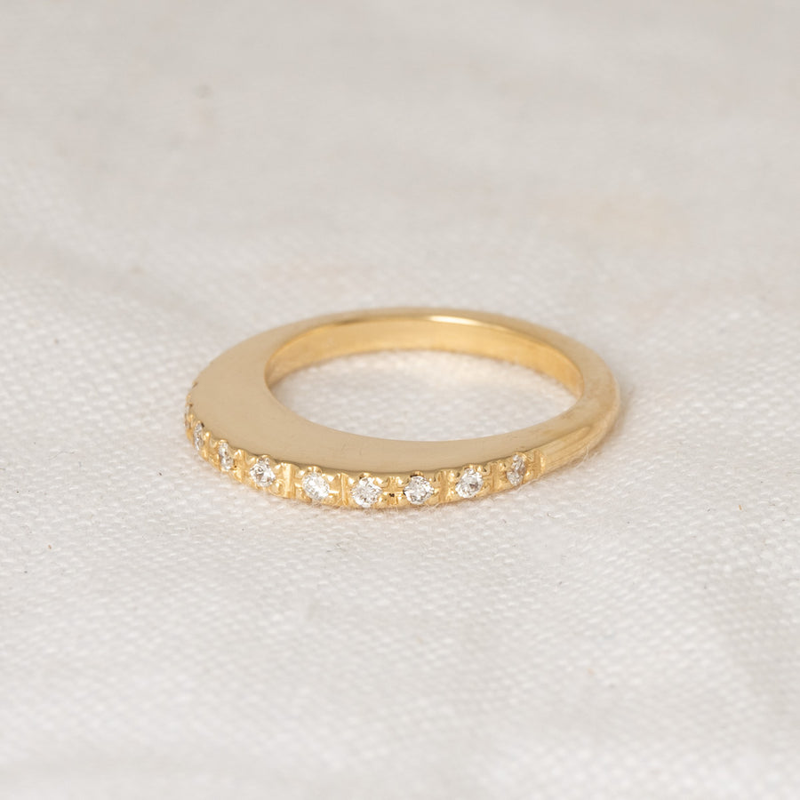 Rise Ring with Pavé Diamonds in 14ct Yellow Gold Size K1/2